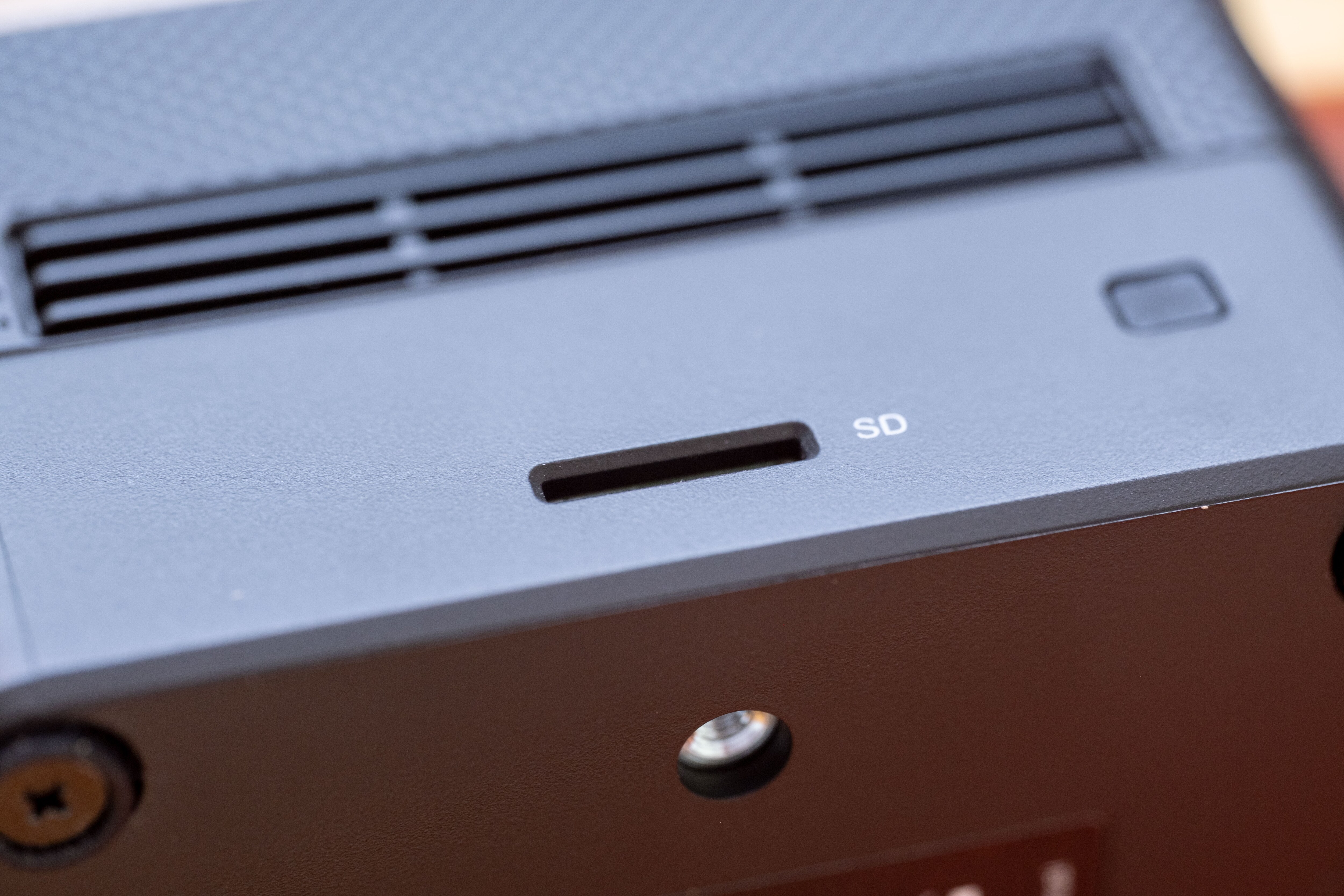 Testing a Mini PC: ECS Liva Q3 Plus - Digitec
