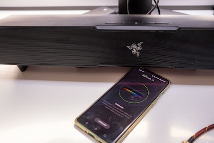 L'app Audio consente di regolare il volume e altro ancora sulla soundbar.