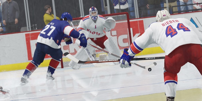 Le Zurich Derby est bien sûr également disponible en NHL 17. Le Zurich Derby est bien sûr également disponible en NHL 17.