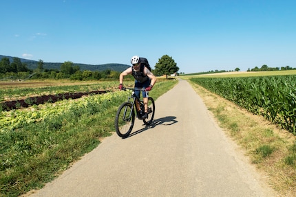 Je sais, ce n'est pas un trail. Ici, vous me voyez entrain de rejoindre la forêt sur la gauche. Là, je n'ai pas eu le temps de prendre des photos, car j'étais trop occupé à ne pas tomber.