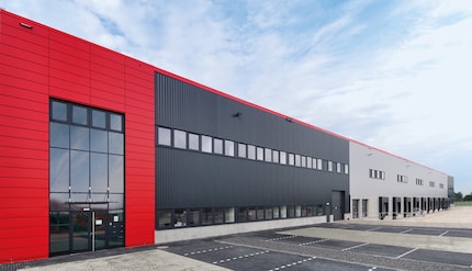 The Galaxus warehouse (pictured here) in South Krefeld will soon have a big brother in the north of town