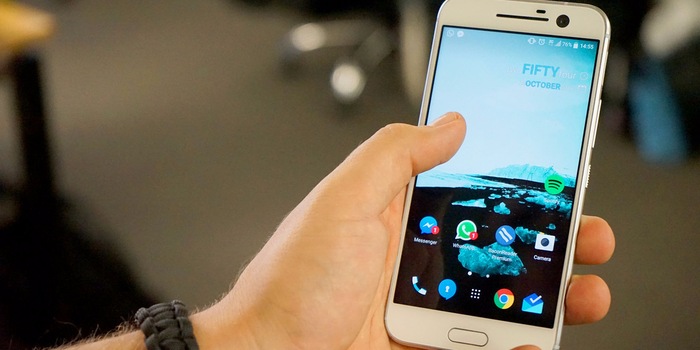 Das HTC 10 beeindruckt auf ganzer Linie, ausser wenn es mit Sonnenbrille bedient wird. Das HTC 10 beeindruckt auf ganzer Linie, ausser wenn es mit Sonnenbrille bedient wird.