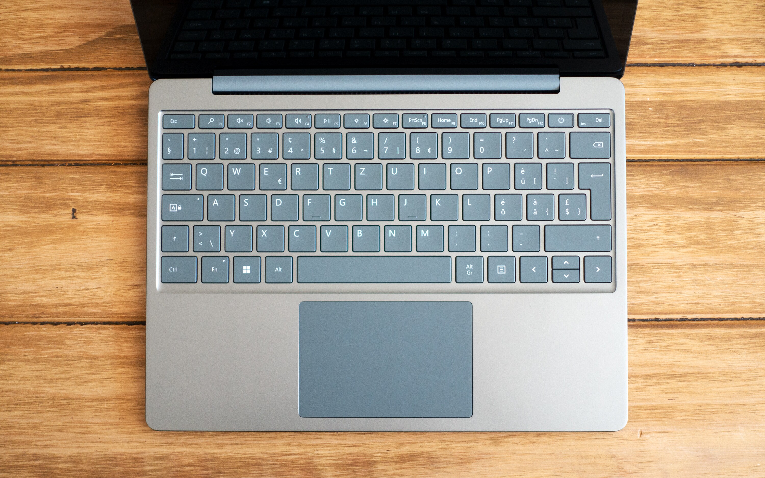 Testing the Microsoft Surface Laptop Go 2 – a better display and