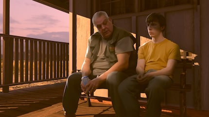 Il gioco non riesce ad evitare qualche luogo comune come il padre violento e alcolizzato di Jay.