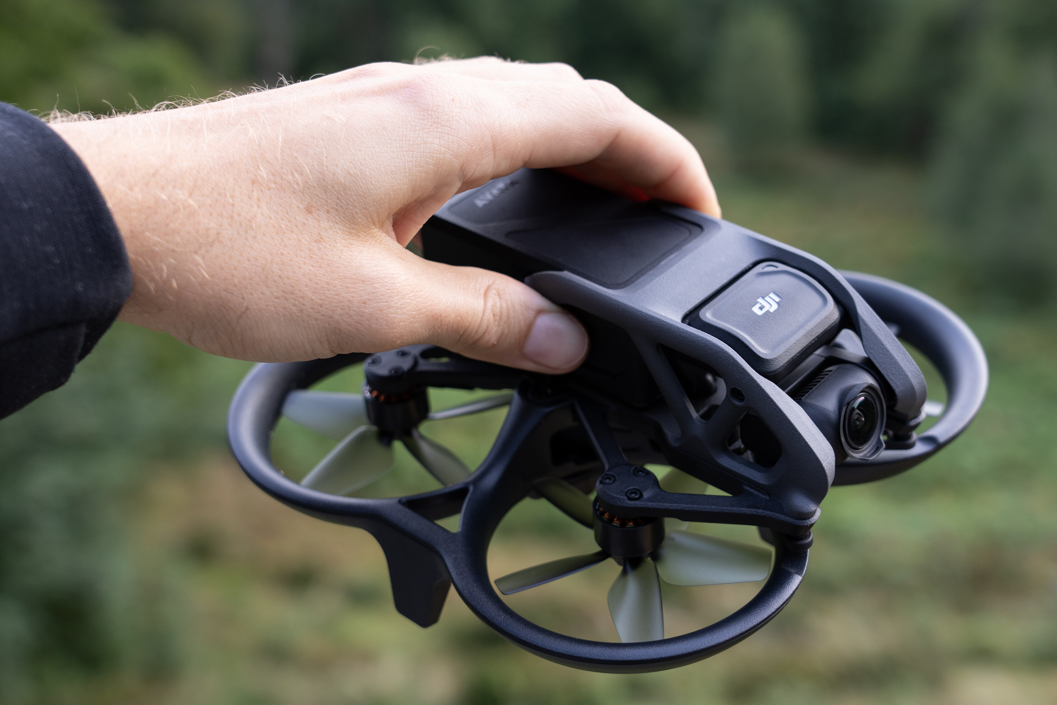 Testing DJI Avata: the people's FPV drone - Digitec