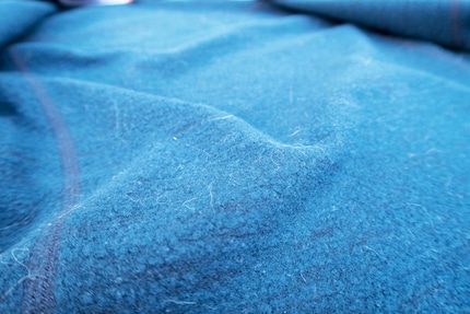The inside of the hoody: Merino wool from Tasmania. My bonus: dog and cat hair from Switzerland.