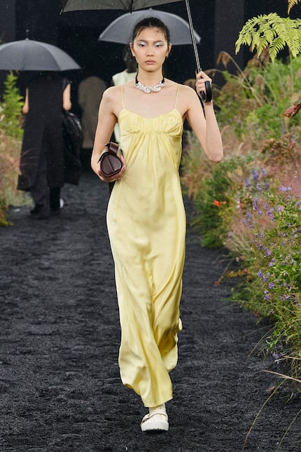 Jil Sander printemps/été '23 via Spotlight