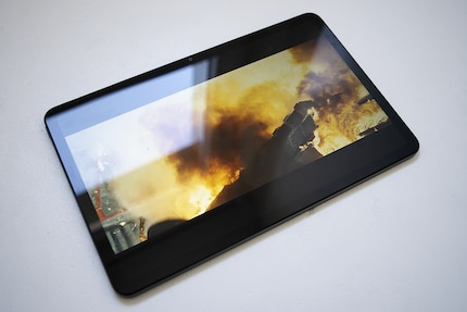 Die Filme haben auf dem länglichen Display ein unnötig kleineres Format.