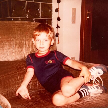 In the ’80s, you didn’t need a jersey with a star’s name on it. I was happy with my shirt that simply read «Tor», «goal» in English.