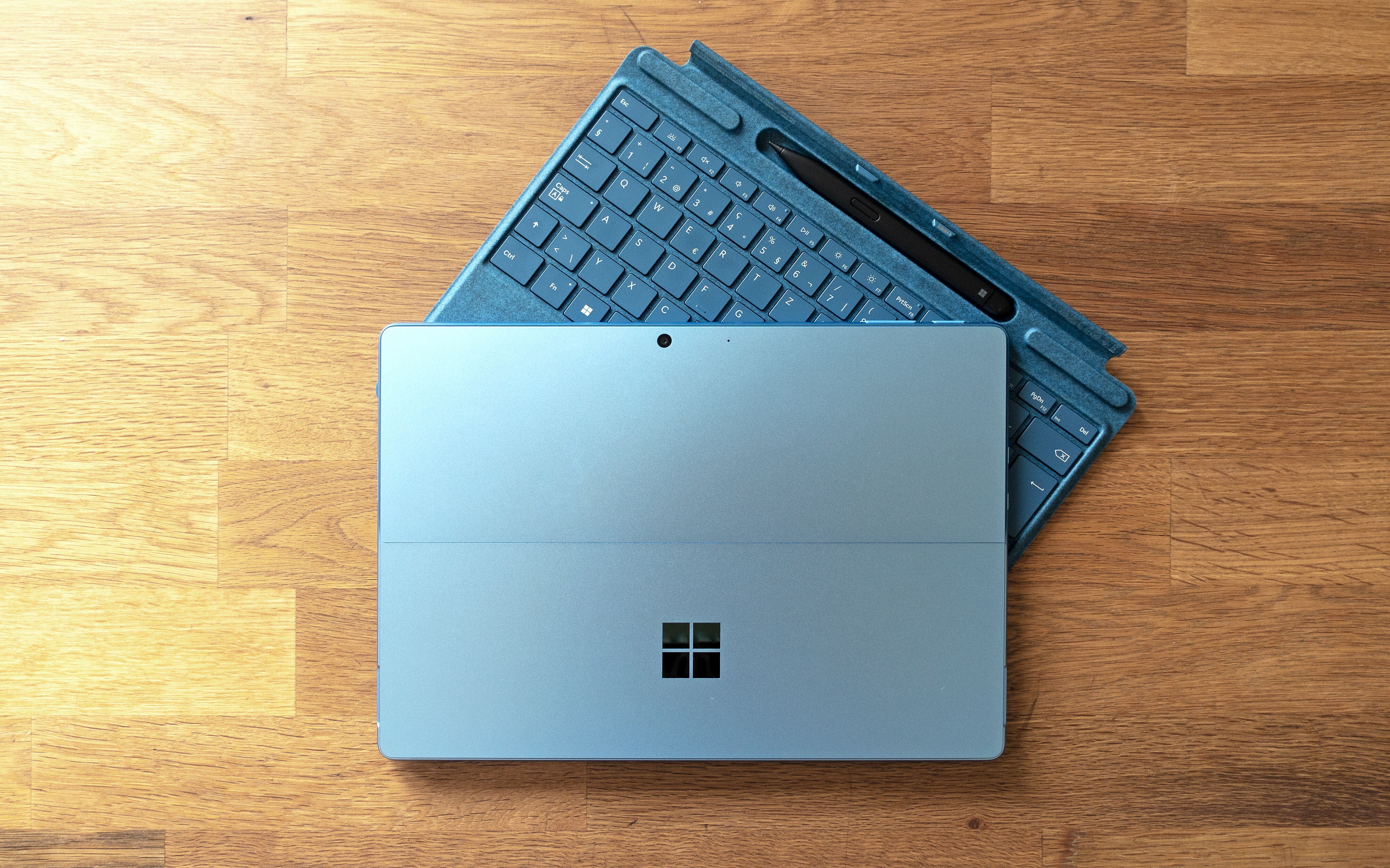 Reviewing the Microsoft Surface Pro 9: fresh colours and CPUs, but