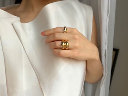 Ein weiterer Favorit: Die Chunky Ringe «Double Rebecca» und «Colette».