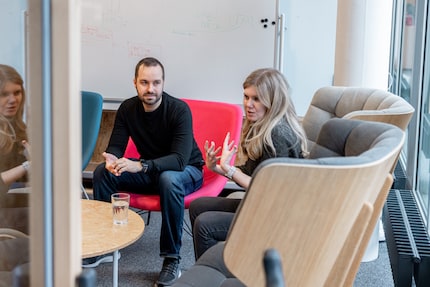 Software developer Christina Heidt and UX designer Leonardo Hauschild talking about Digitec Galaxus’ design system.