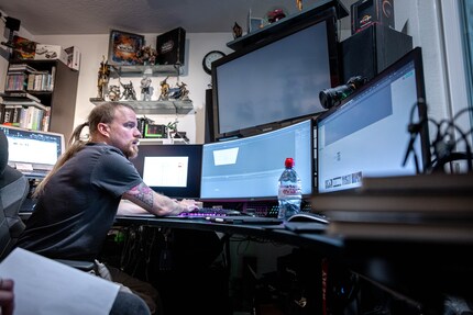 Das Büro ist der Arbeitsplatz des selbständigen VFX Supervisor.