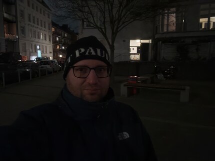 When it’s dark, the front camera doesn’t take good photos.