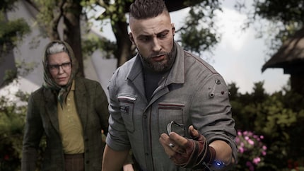 Statt mit Sergey hätte ich lieber mit dieser kecken Russen-Oma gespielt.