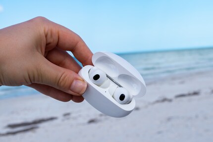 The Oppo Enco X2 are lightweight and space-saving.