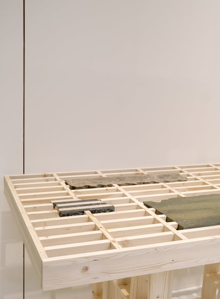 Optisch erinnert es an ein Gitter.