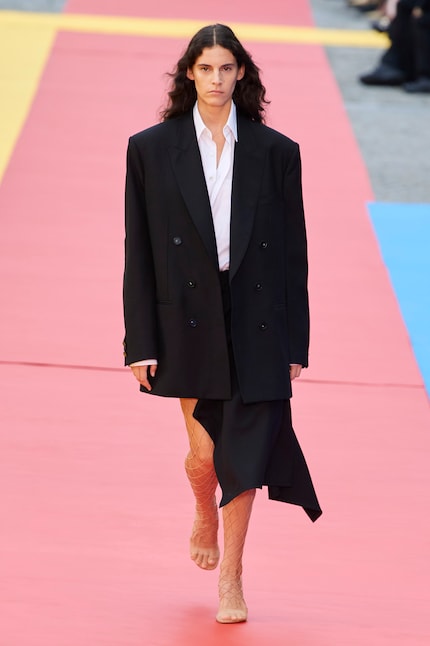 Anche il beige o i colori vivaci funzionano in formato rete o pizzo.