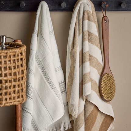 A brush as a wall charm.