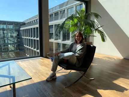 Finding a home: Elisabeth Rönz in the Zurich office.