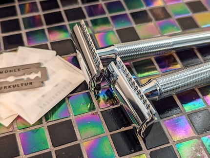 The two entry-level safety razors I tested aren’t only visually very similar.
