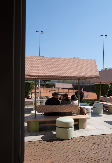 Die temporäre Intervention namens «Clay Court Club» fand im Tennisclub Milano Bonacossa statt.