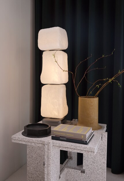 Raum für Raum wurde das antike Gebäude mit zeitgenössischen Möbeln ausgestattet.