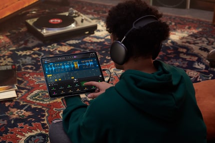 With Logic Pro for iPad, music creators on the go should have all the possibilities of professional software.