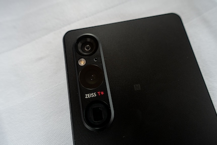 Im Kameramodul steckt sich ein für Smartphones neuer Bildsensor