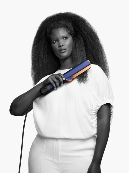 The «Airstrait» is designed to suit different hair types.