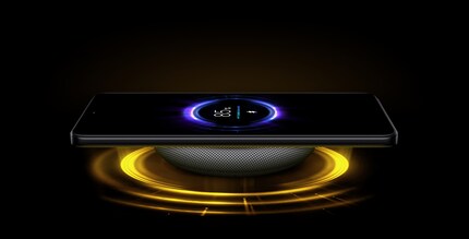 Das F5 Pro kann mit 30 Watt drahtlos geladen werden – das ist Topniveau.