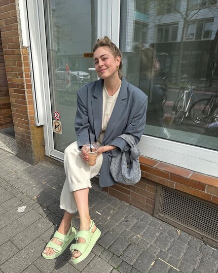 Image : Instagram @consciouslyoverthinking