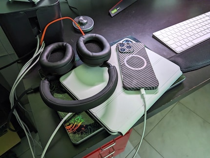 An average day for my office desk: plenty of cables to charge gadgets.