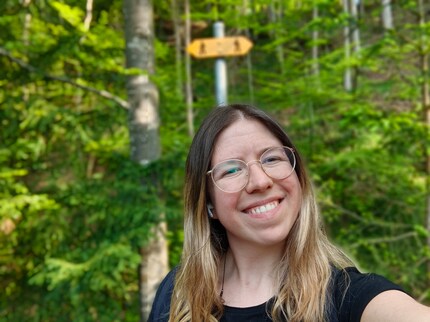 With bokeh, my hair is too artificially cut off.