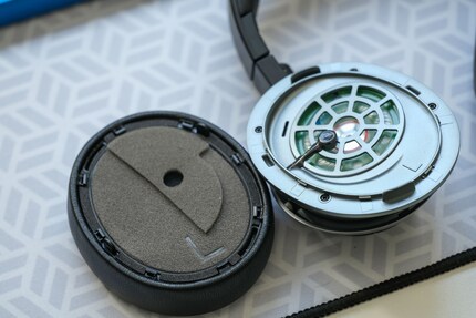 The Stealth Pro’s left driver.