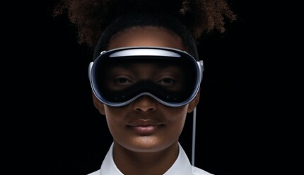 Dinge wie der Passthrough-Modus von aussen nach innen beeindrucken mich. Sie bauen technische Hürden ab, geben mir aber noch keinen Grund, das Gerät zu benutzen