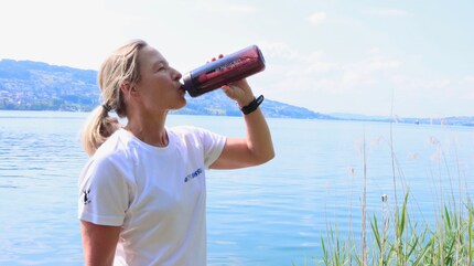 Drinken uit het meer: het membraanfilter houdt bacteriën en microplastics tegen.