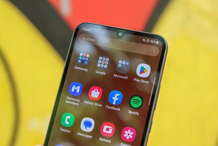 Samsung pre-installs many apps, but also promises to deliver long-term updates.