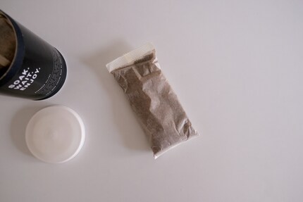 ... und bereits gemahlenem Kaffee in Beuteln.