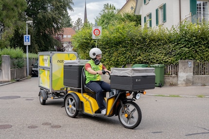 This is how a flash delivery reaches the clientele.