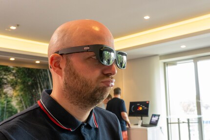 With Legion Glasses on your nose, there's no joy even without a picture.