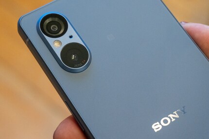 Sony has dispensed with the third camera on this model.