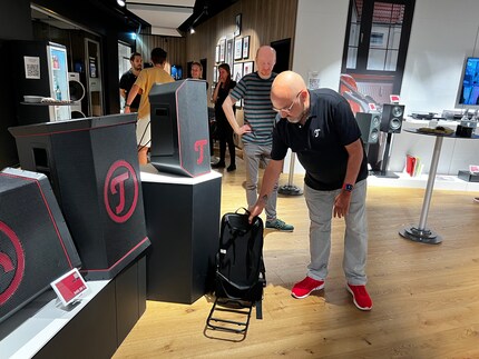 If it gets too heavy, there's also a carrying frame.