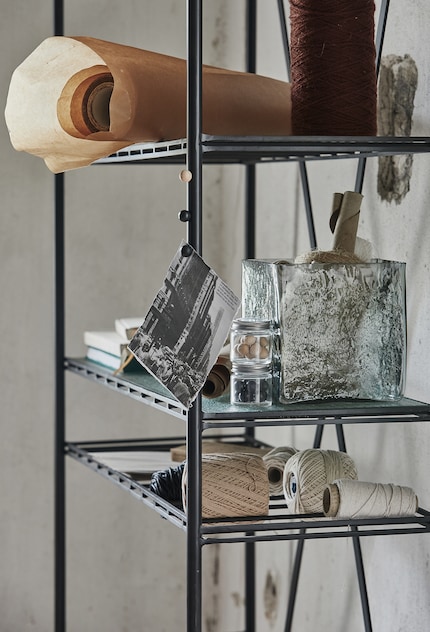 Magnetic mini wooden baubles like these elegantly complement photos instead of covering them up.