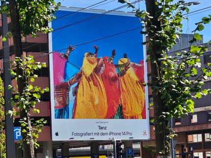 4x zoom and higher creates too flat and blurred an image.