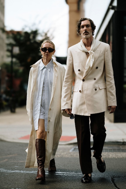 Questo modo di indossare la camicia è ideale anche quando ti vesti a strati.