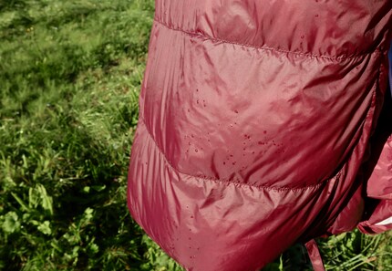 Trotz Tau und Kondenswasser hat mich der Schlafsack die Nacht über warm gehalten.