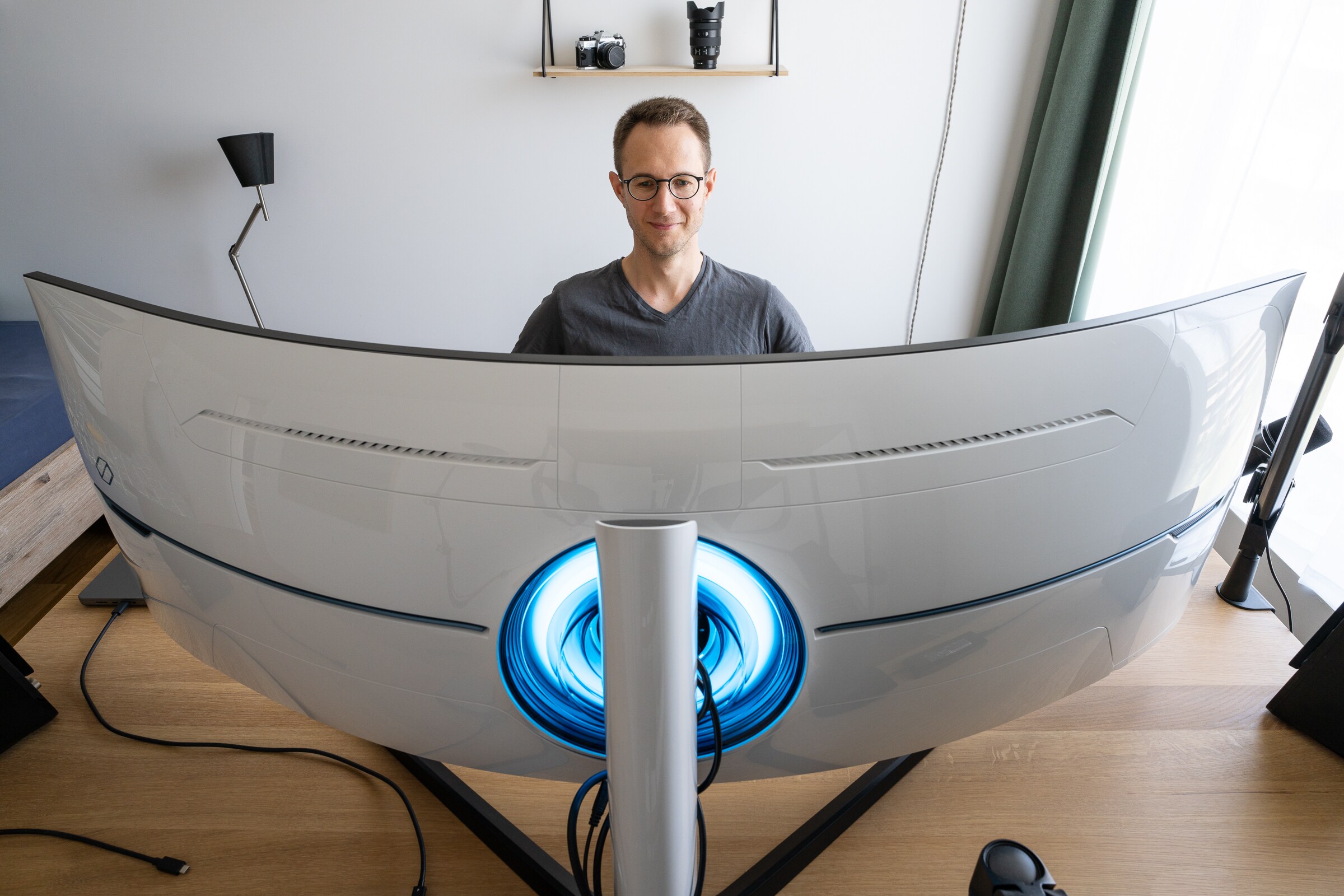 Samsung Odyssey Neo G9 review: 7680 × 2160 pixels across 57 inches