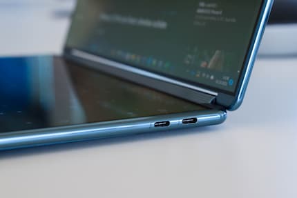Der dritte USB-C-Anschluss ist auf der anderen Seite.