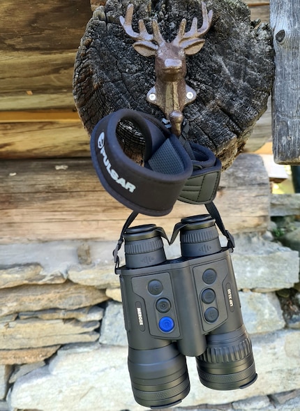 The six push buttons on the Pulsar Merger LRF XL50.